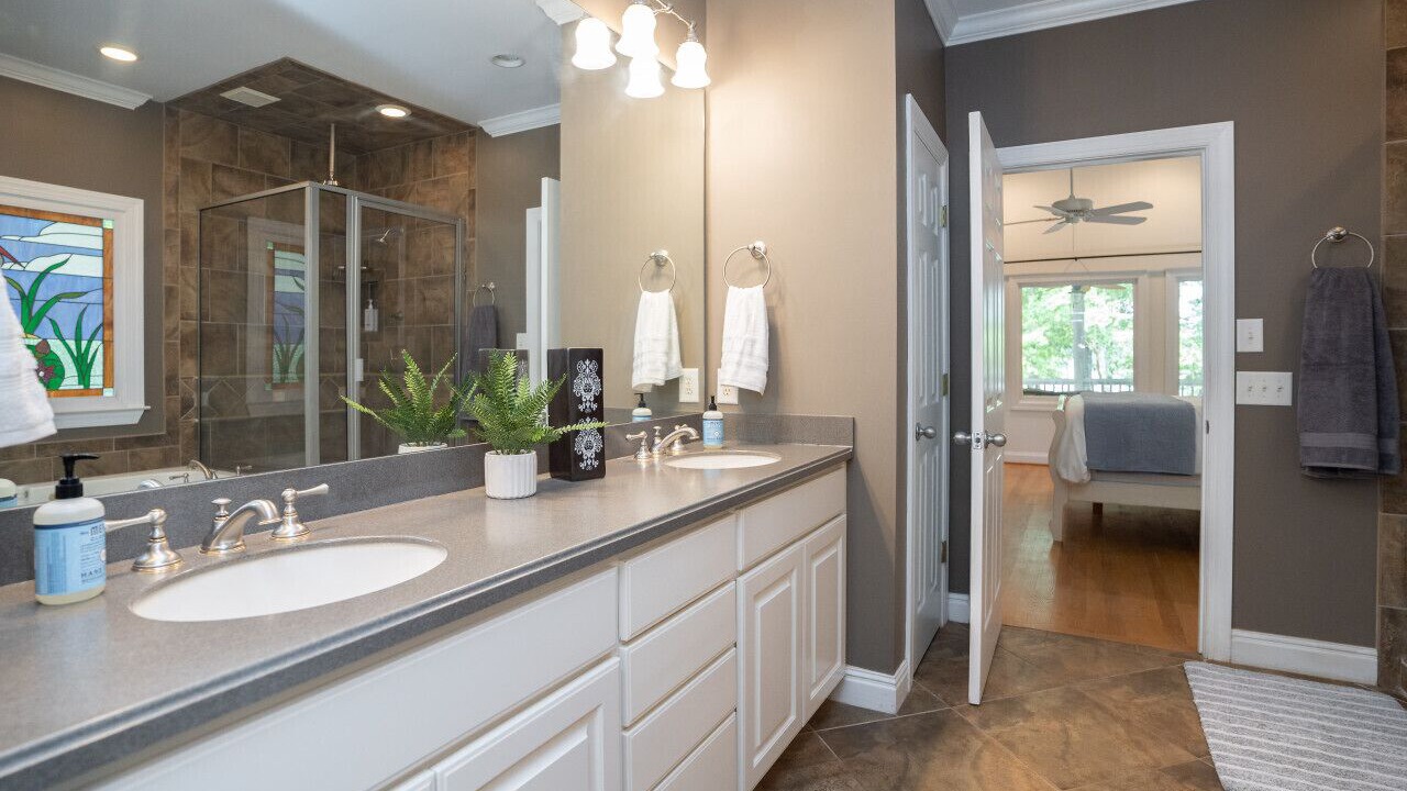 Photo of Bathroom in Eatonton