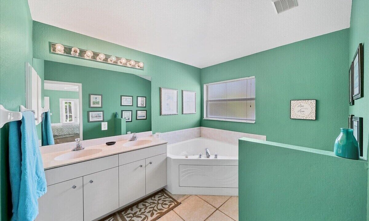 Photo of Bathroom in Pine Valley