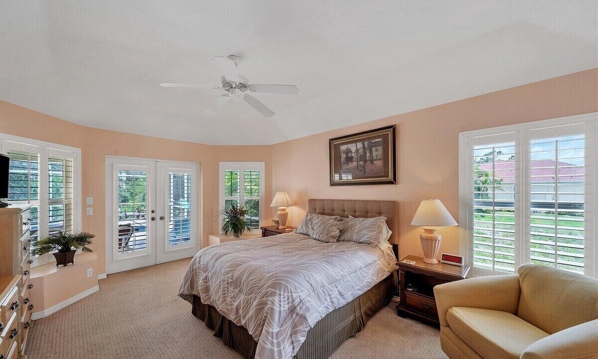 Photo of Bedroom in Pine Valley