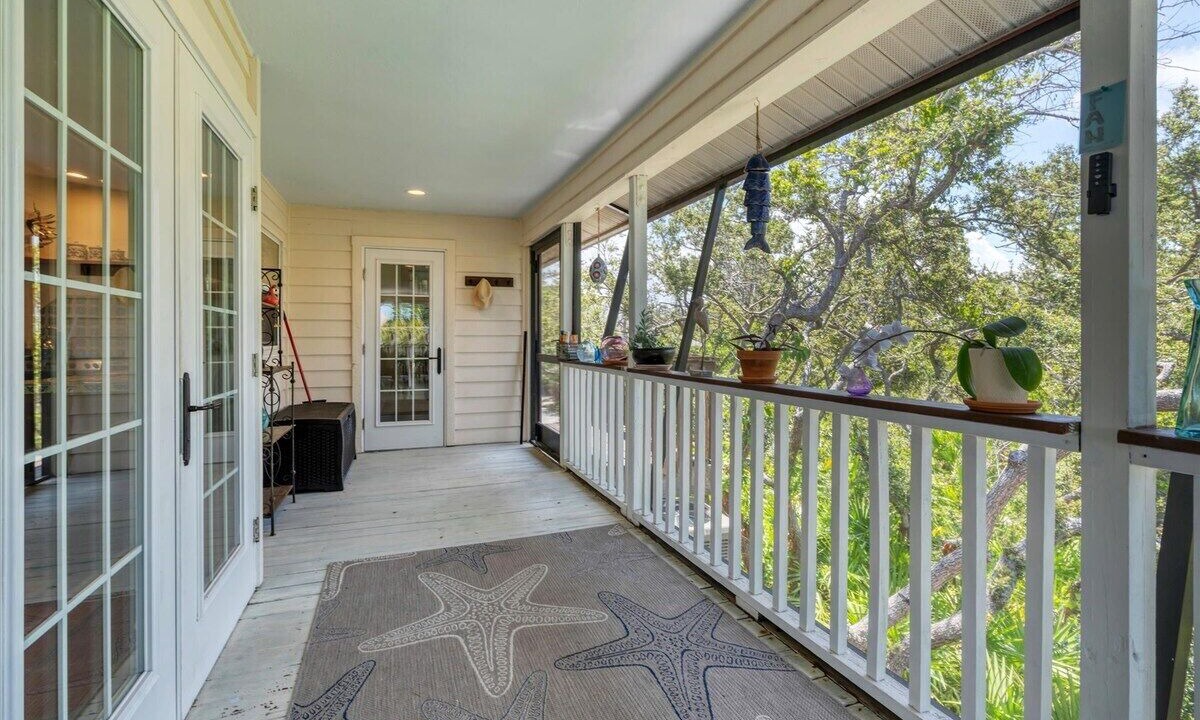 Photo of Patio Balcony in South Venice