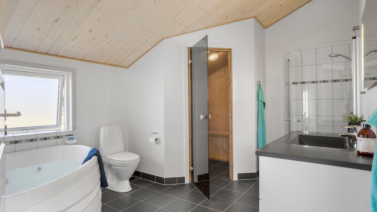 Photo of Bathroom in Bork Havn