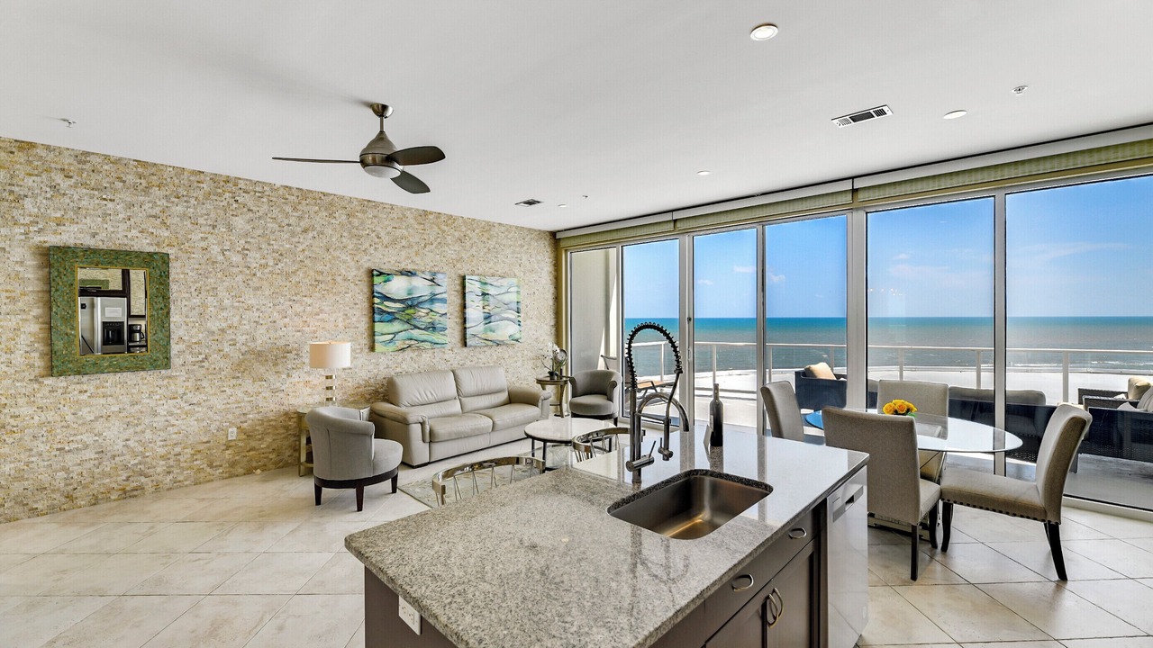 Photo of Bedroom in Galveston
