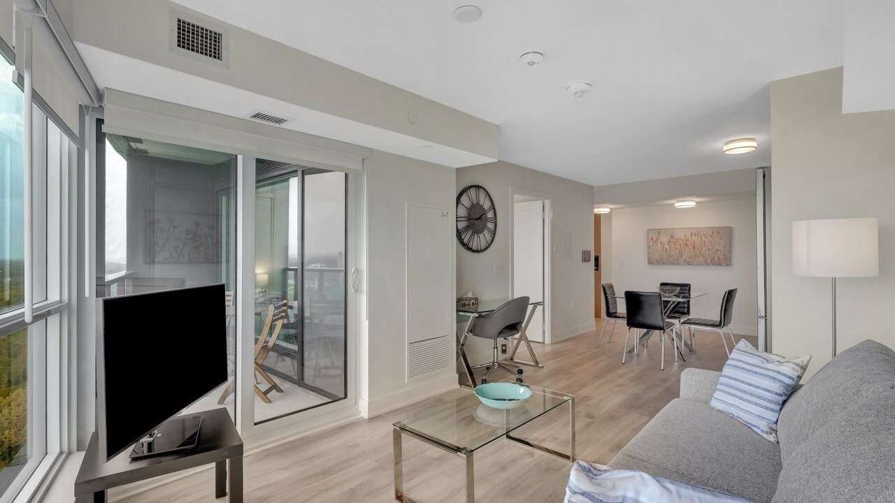 Photo of Livingroom in St. James Town