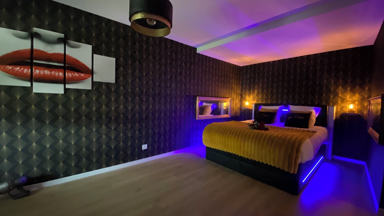 Photo of Bedroom in Brain-sur-Longuenee