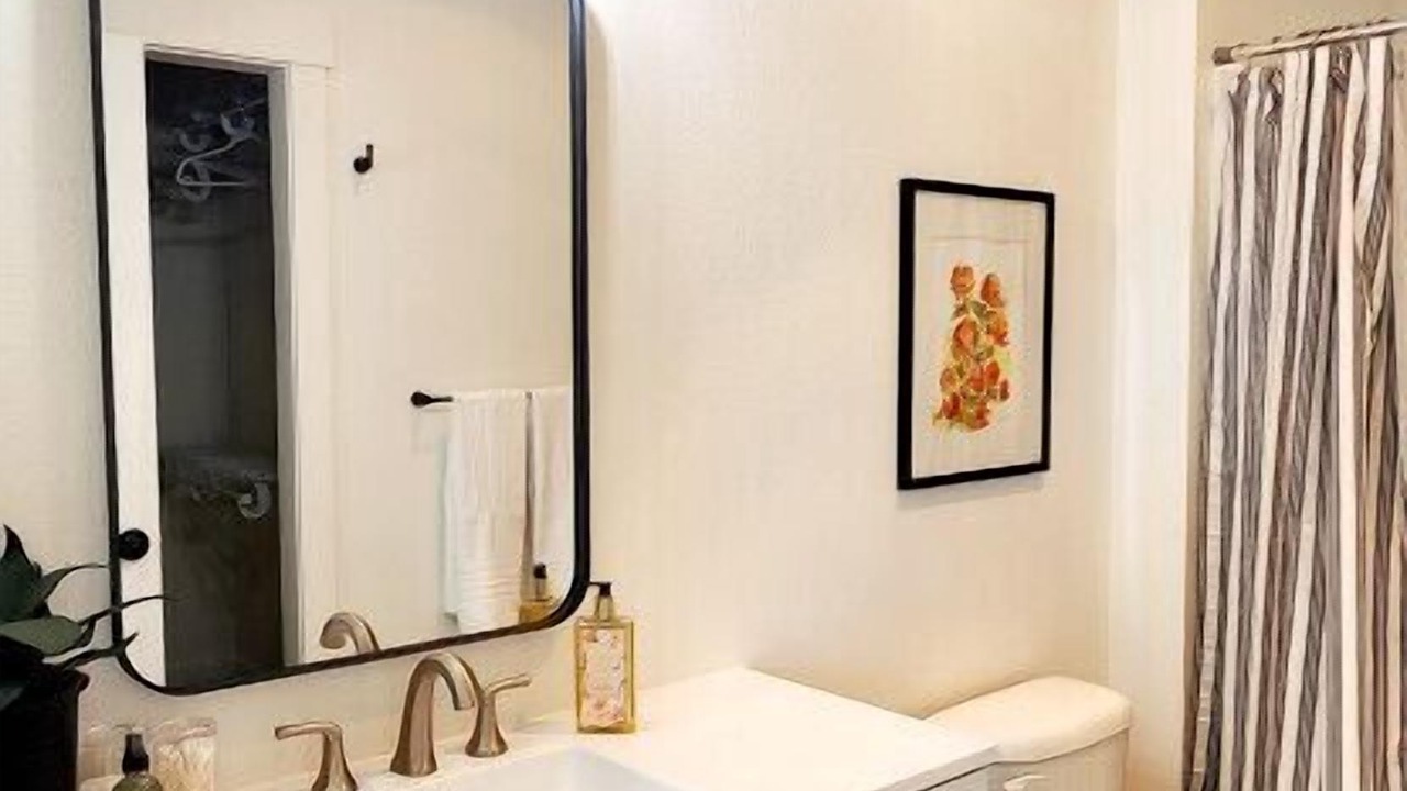 Photo of Bathroom in Mossyrock