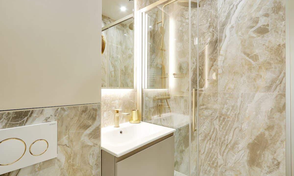 Photo of Bathroom in Necker