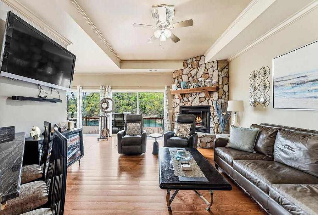 Photo of Livingroom in Eureka Springs