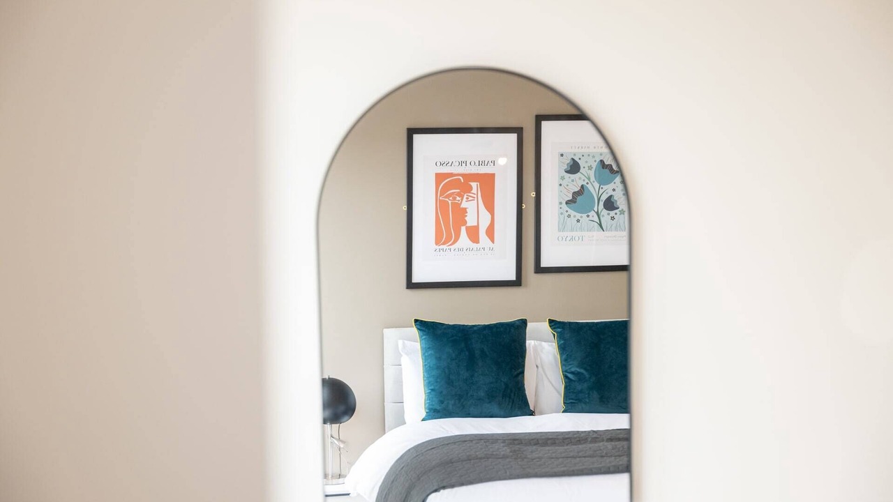 Photo of Others in Everton