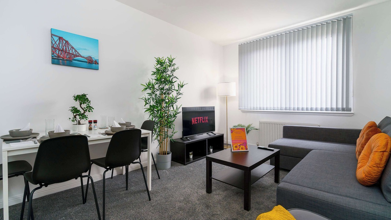 Photo of Livingroom in Wishaw