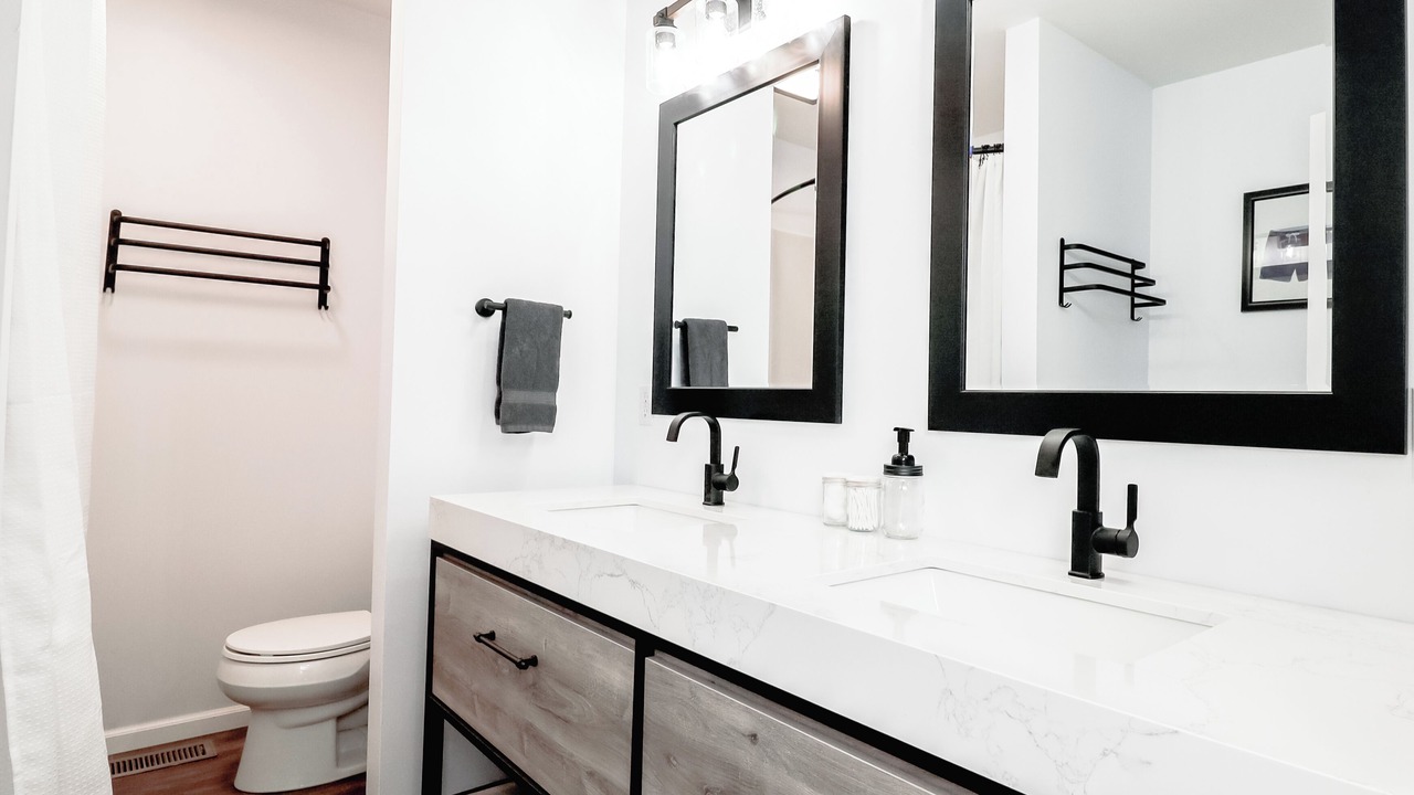 Photo of Bathroom in Lake of the Ozarks