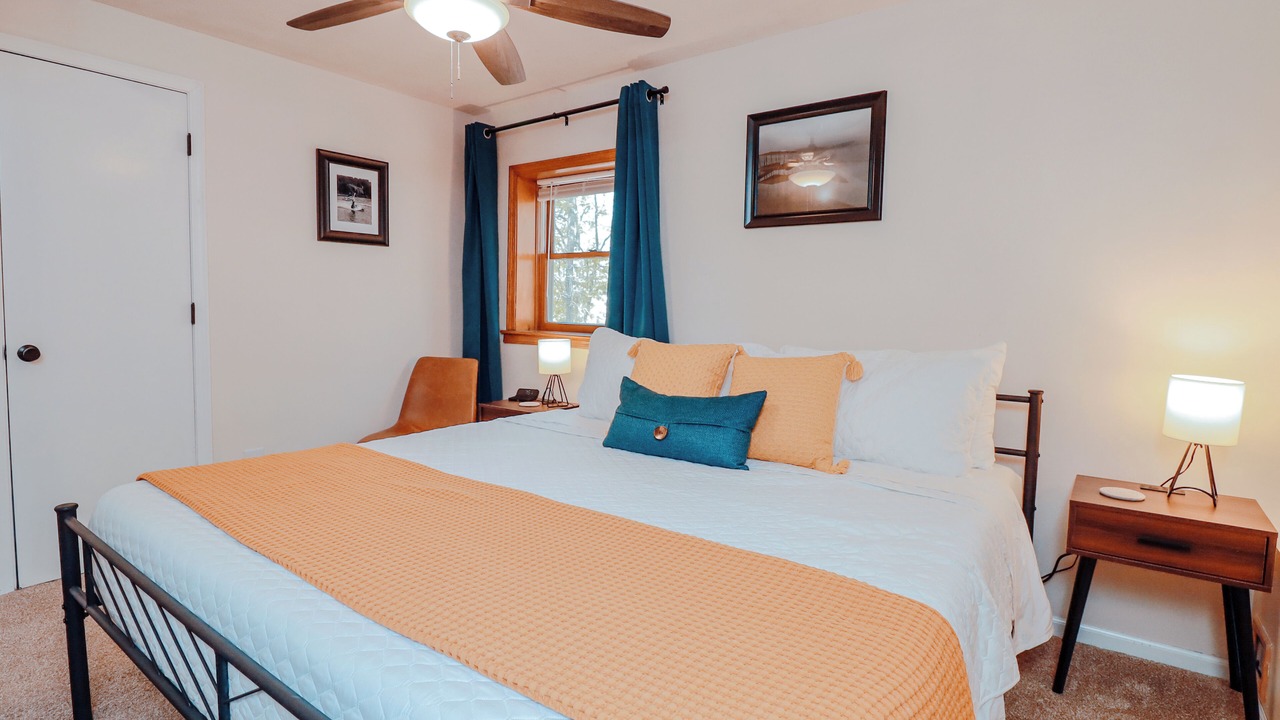 Photo of Bedroom in Lake of the Ozarks
