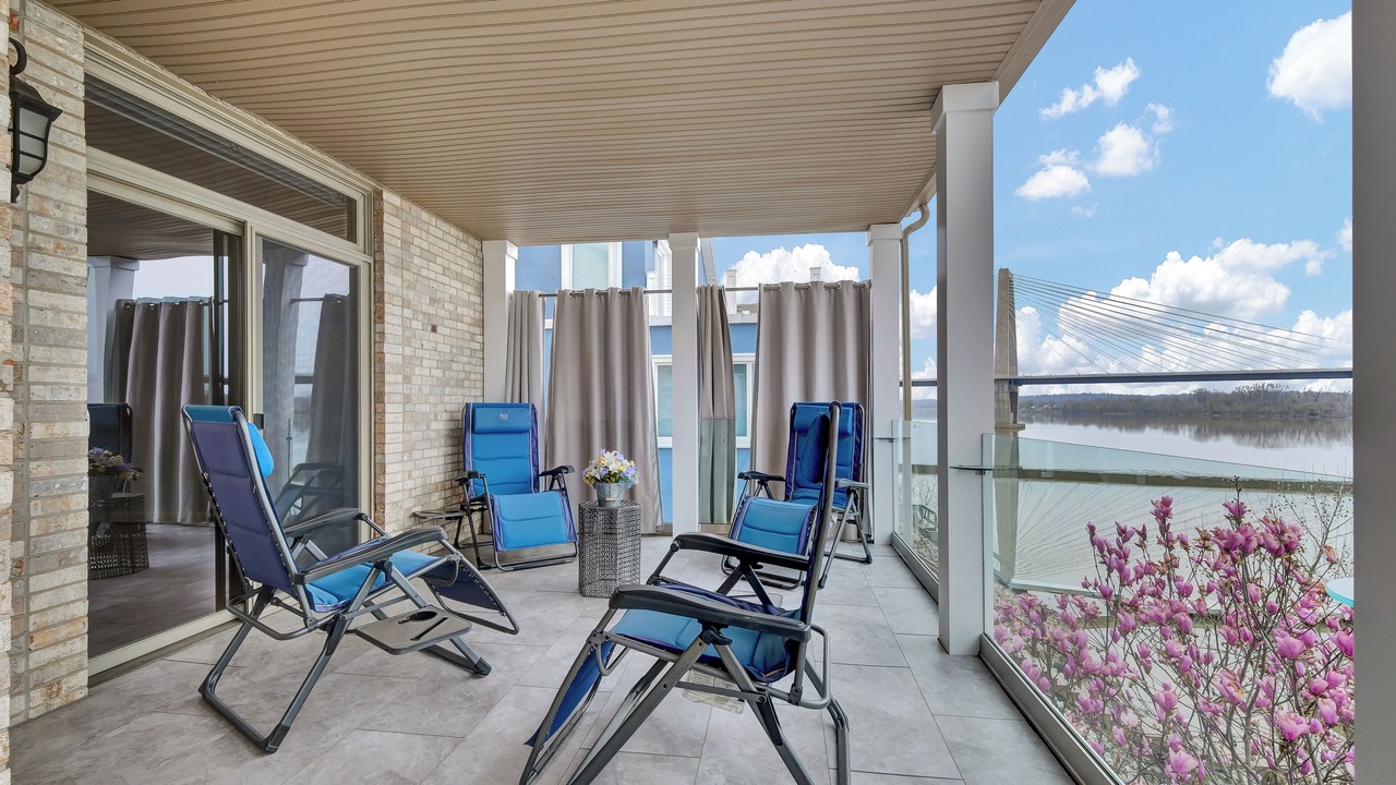 Photo of Patio Balcony in Utica