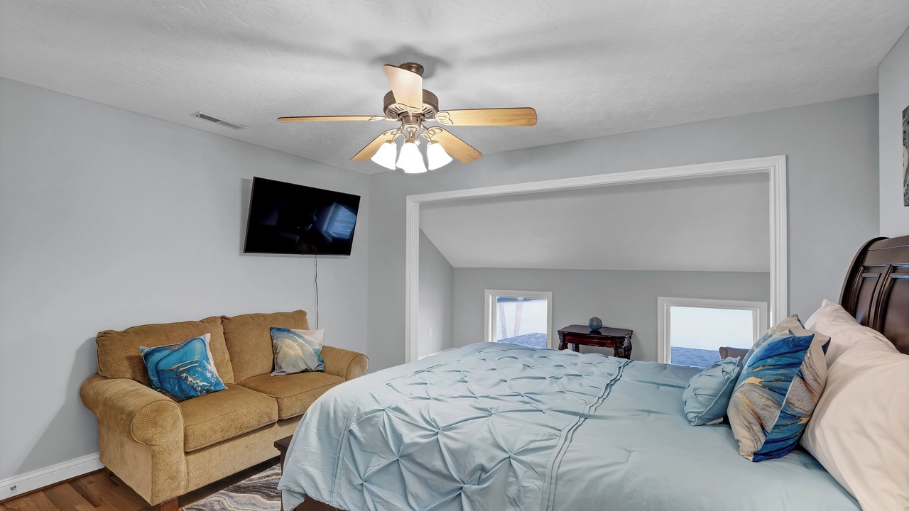 Photo of Bedroom in Utica