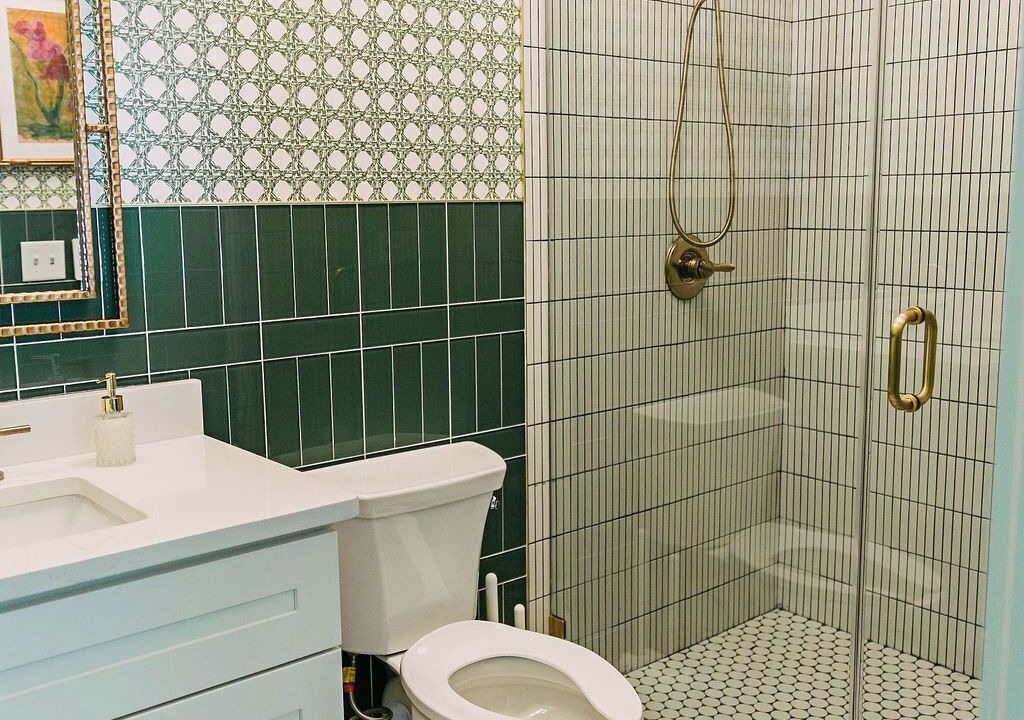 Photo of Bathroom in Cooper-Young Historic District