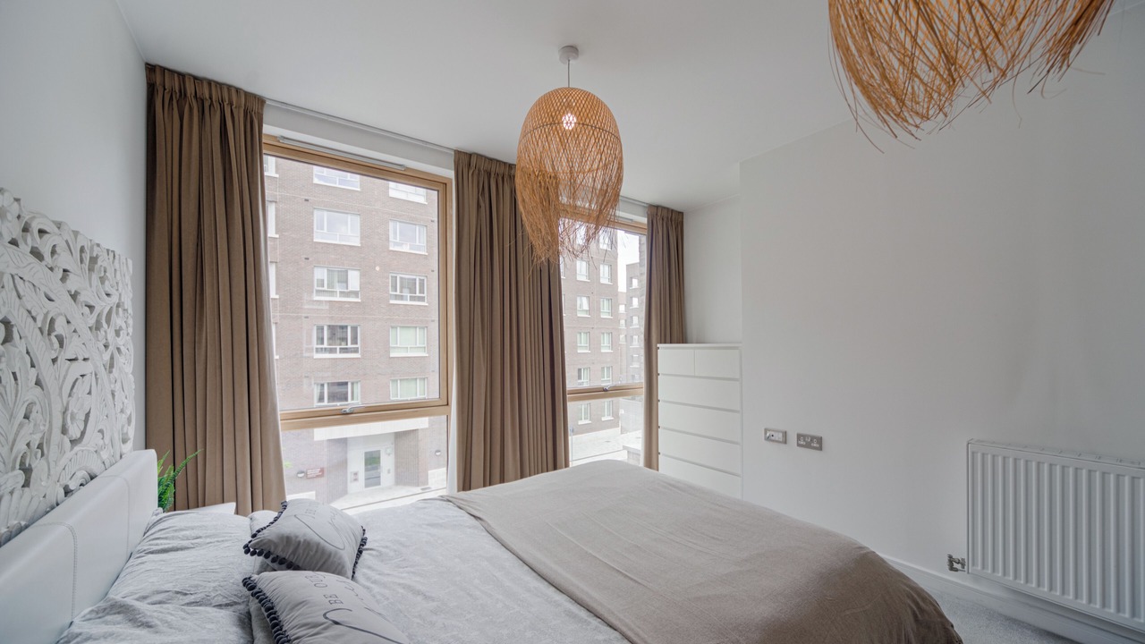 Photo of Others in Thames