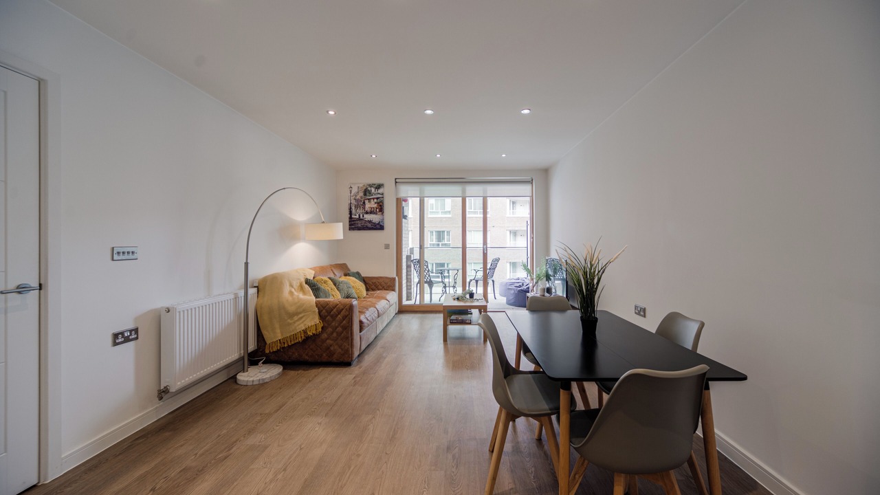 Photo of Patio Balcony in Thames