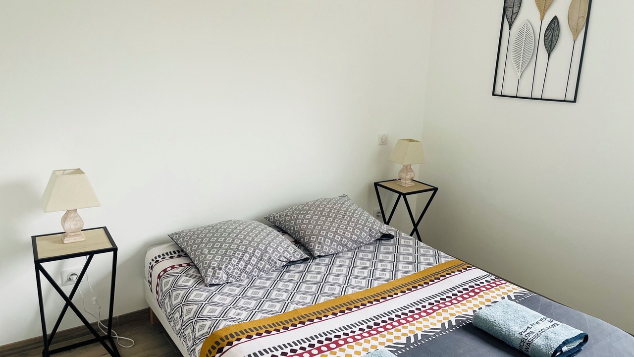 Photo of Bedroom in Porticcio