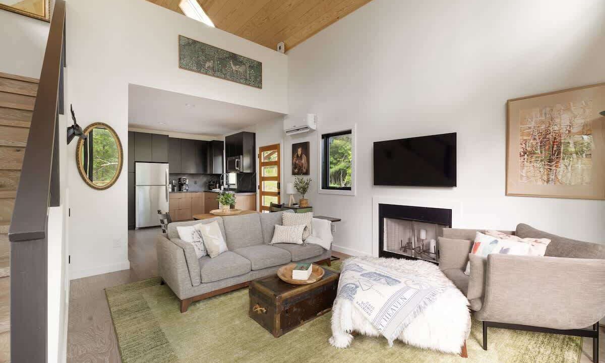 Photo of Livingroom in Young Harris