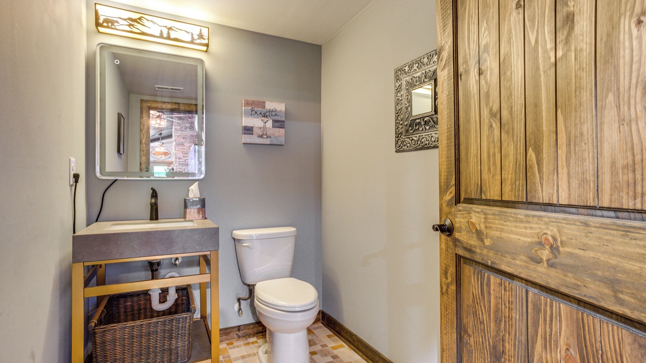 Photo of Bathroom in Talking Rock