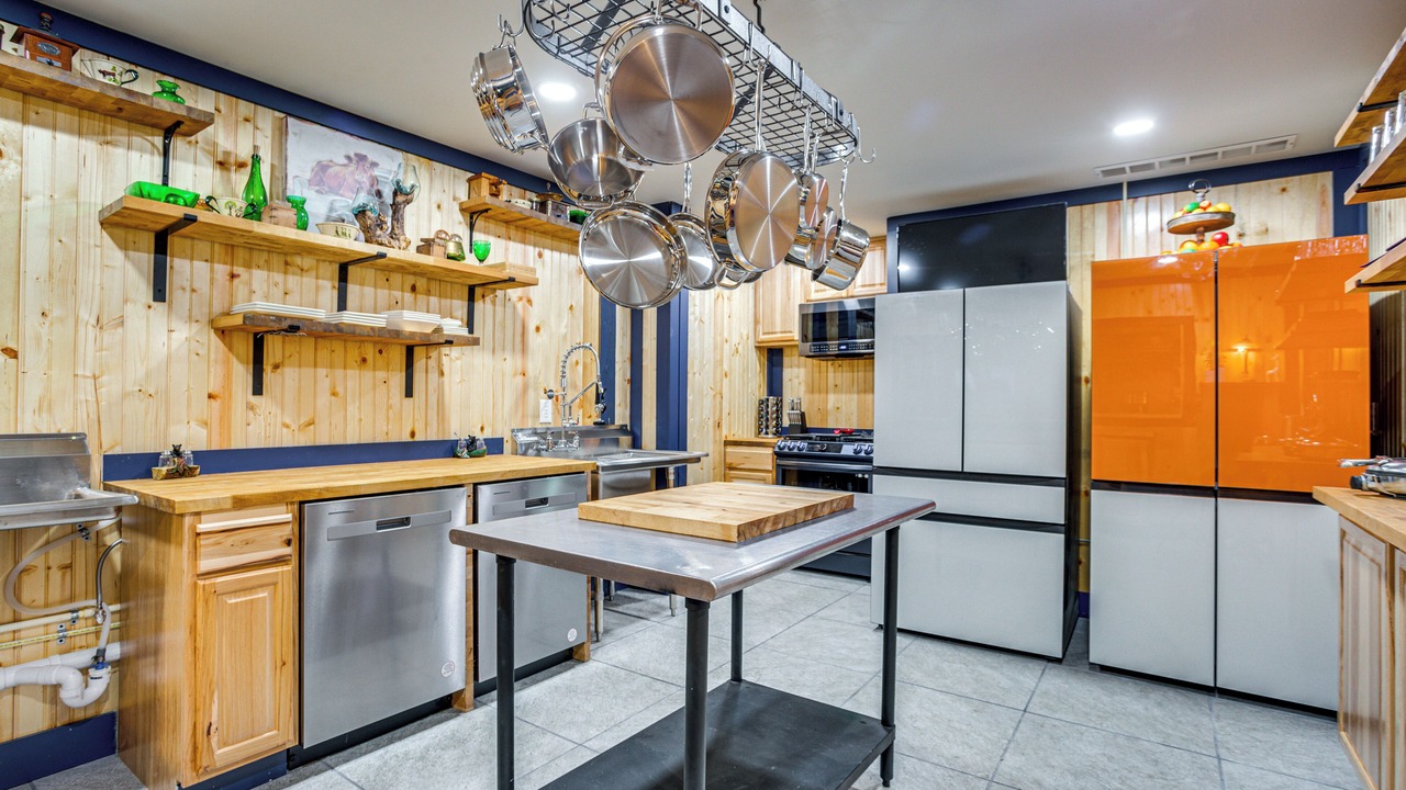 Photo of Others in Talking Rock