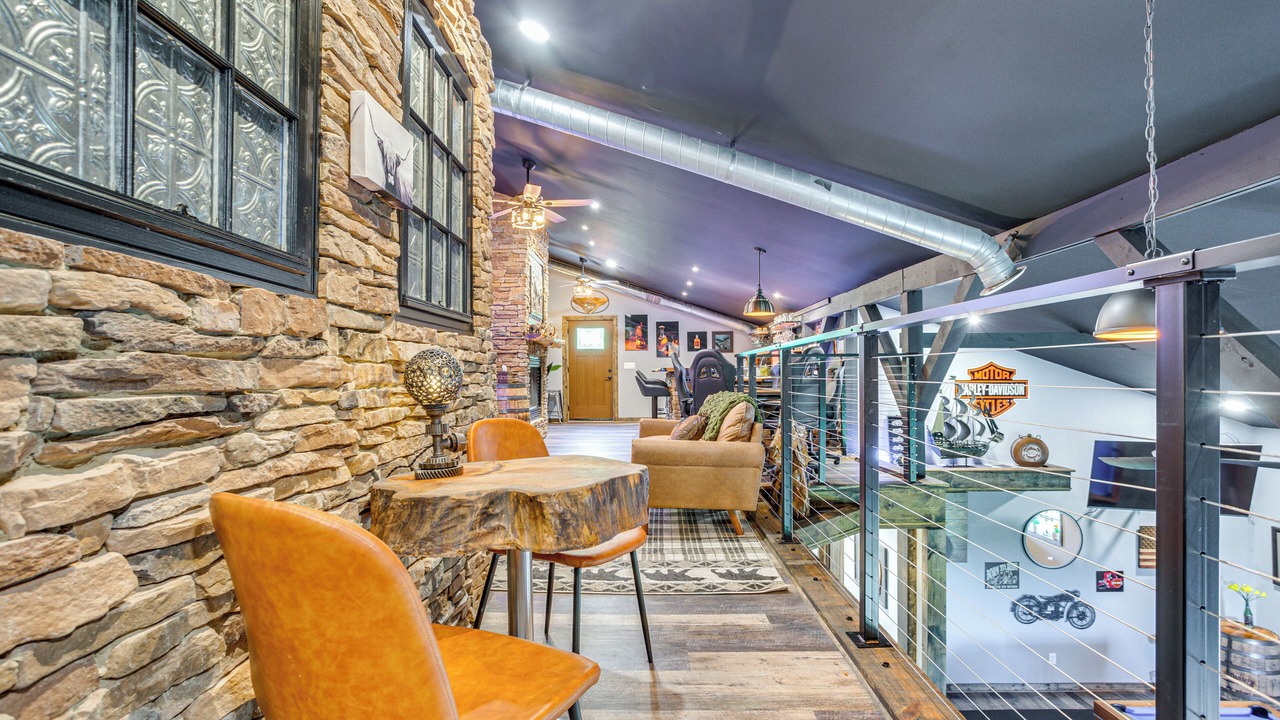 Photo of Others in Talking Rock