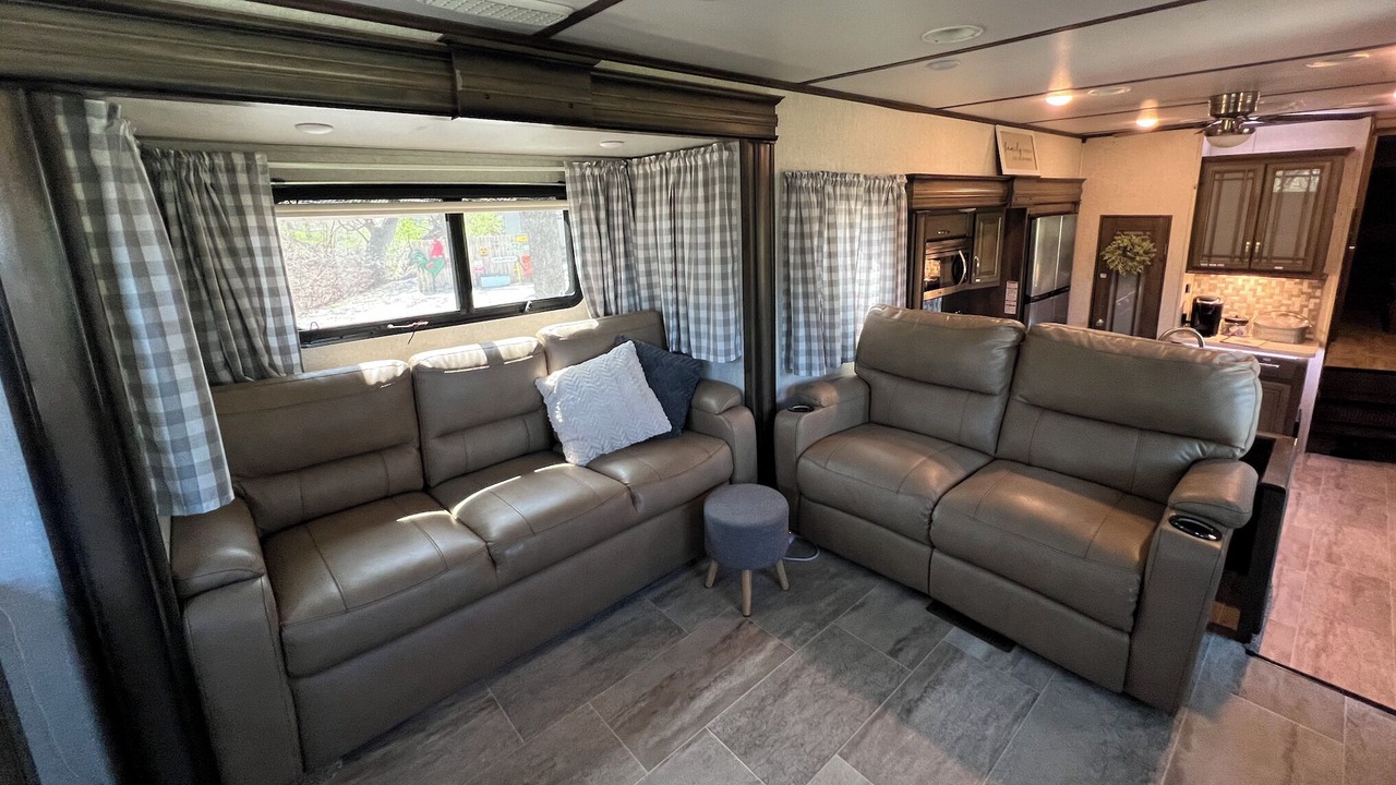 Photo of Livingroom in Keosauqua