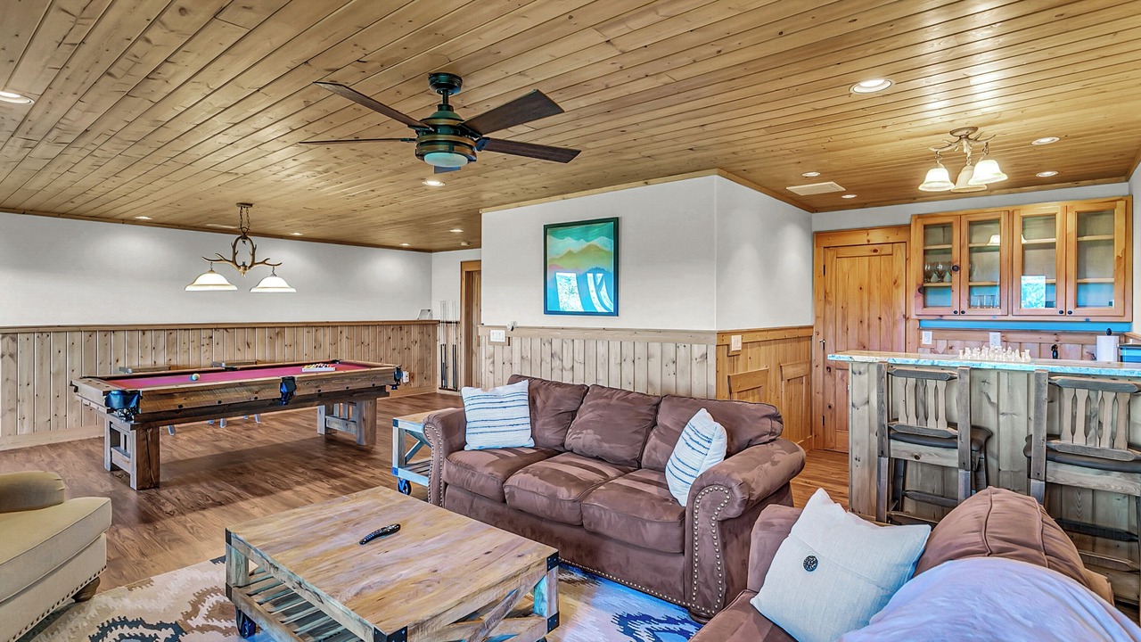 Photo of Livingroom in Sapphire