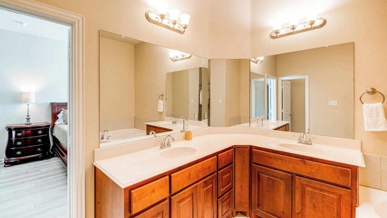 Photo of Bathroom in Las Colinas
