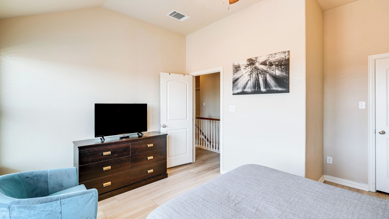 Photo of Bedroom in Las Colinas