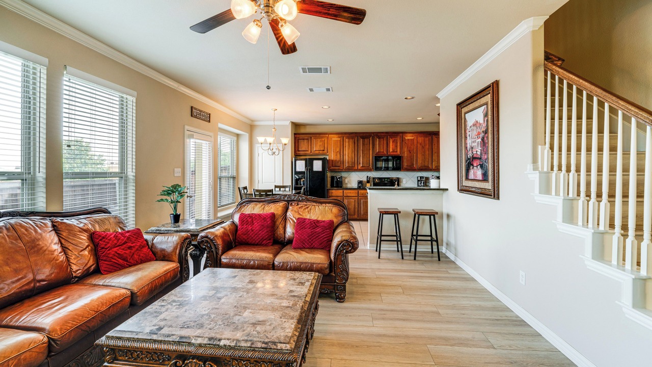 Photo of Livingroom in Las Colinas