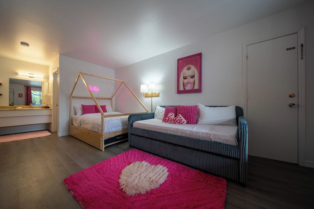 Photo of Bedroom in Eureka Springs Historic District