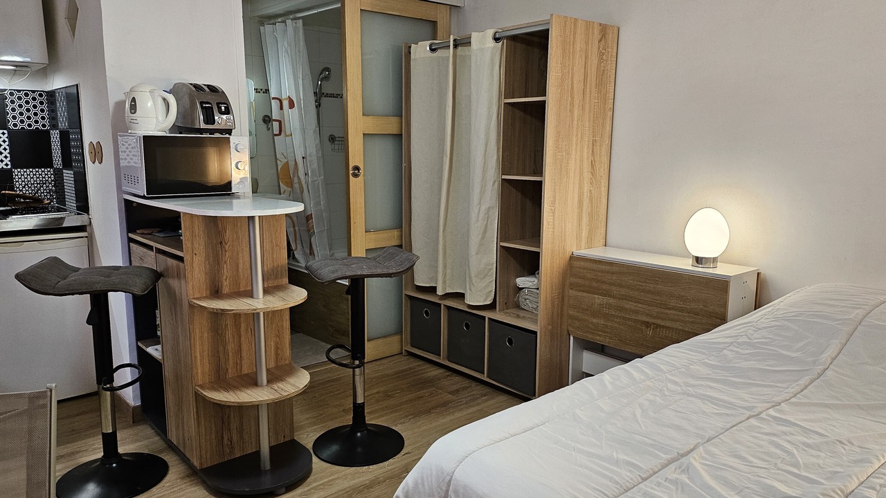 Photo of Bedroom in Les Arceaux