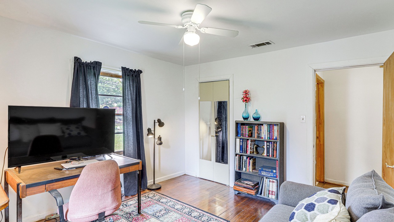 Photo of Livingroom in Kempwood