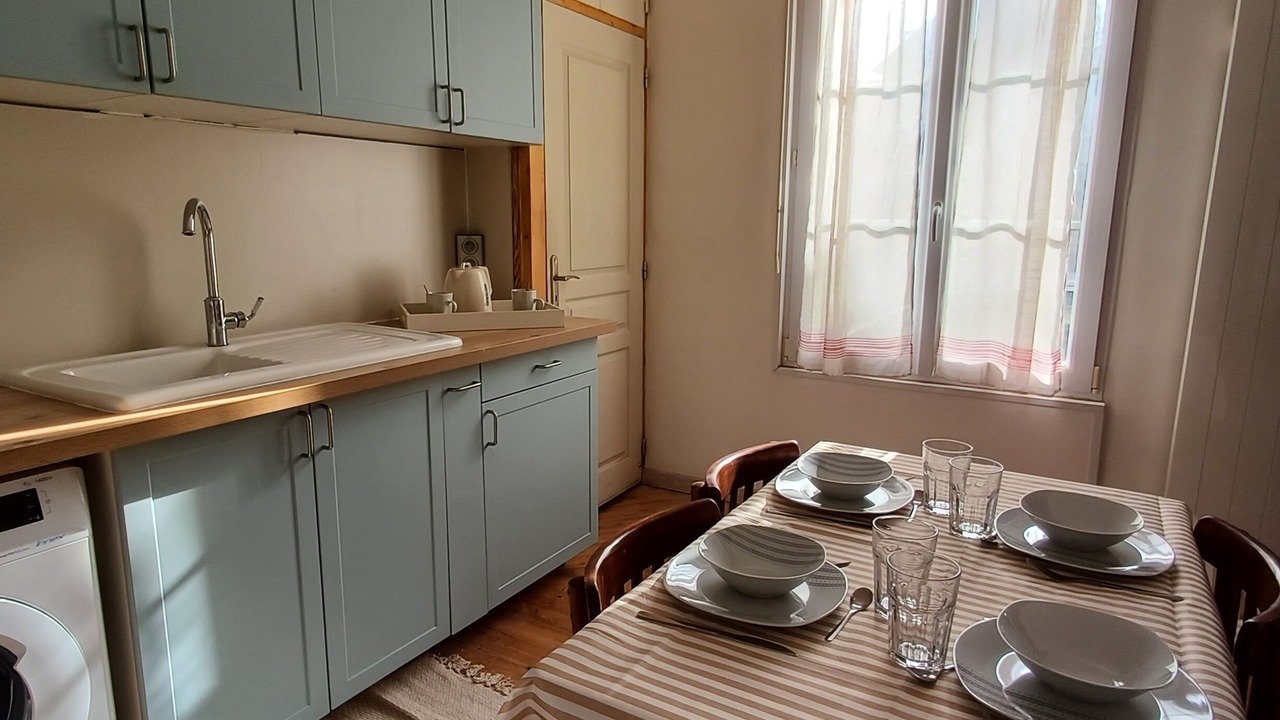 Photo of Others in La Demi-Lune