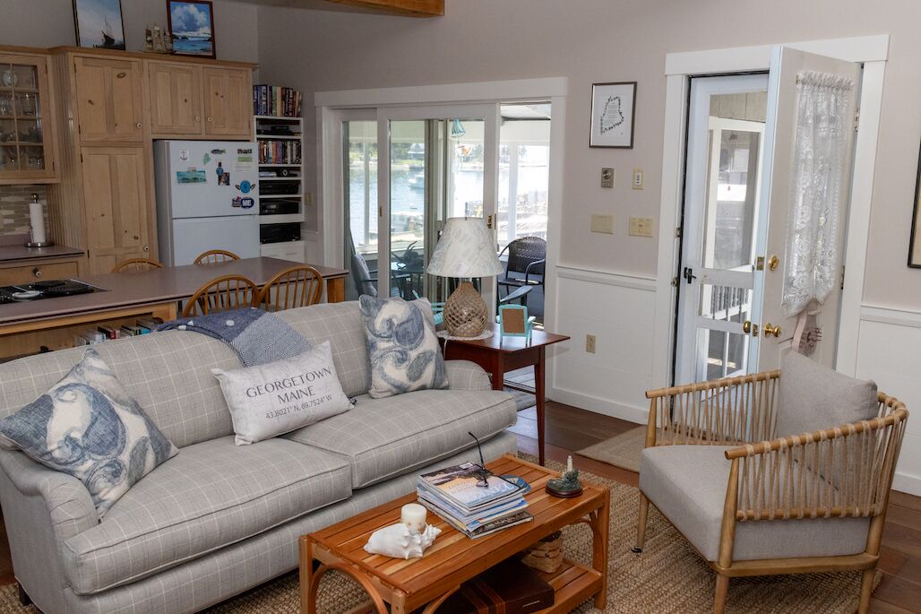 Photo of Livingroom in Five Islands