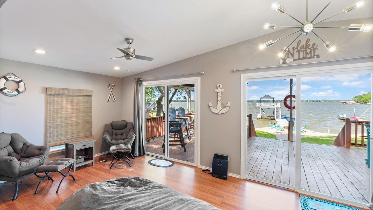 Photo of Bedroom in Carolyn Estates