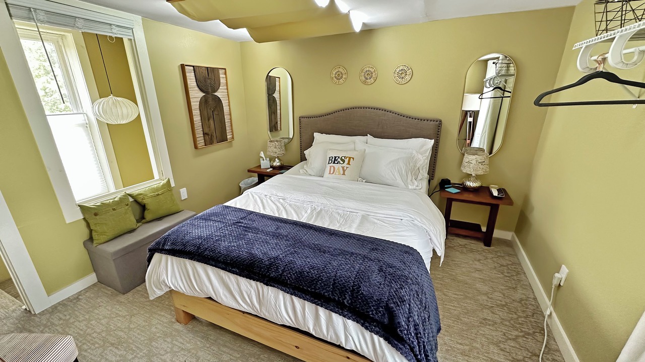 Photo of Bedroom in Homer