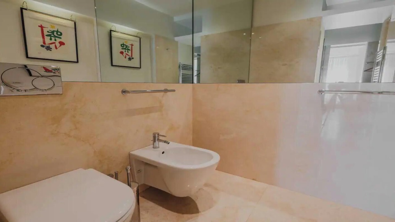 Photo of Bathroom in Odeon
