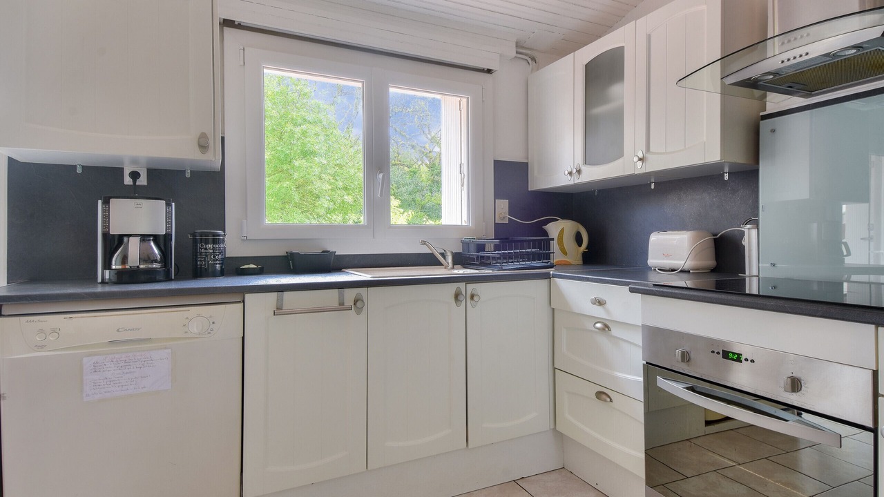 Photo of Kitchen in Saint-Maixent-sur-Vie