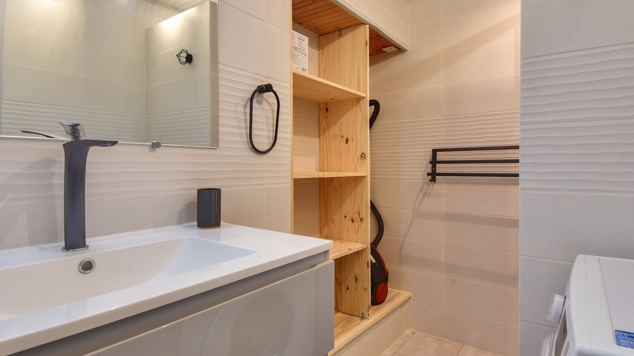 Photo of Bathroom in Saint-Maixent-sur-Vie
