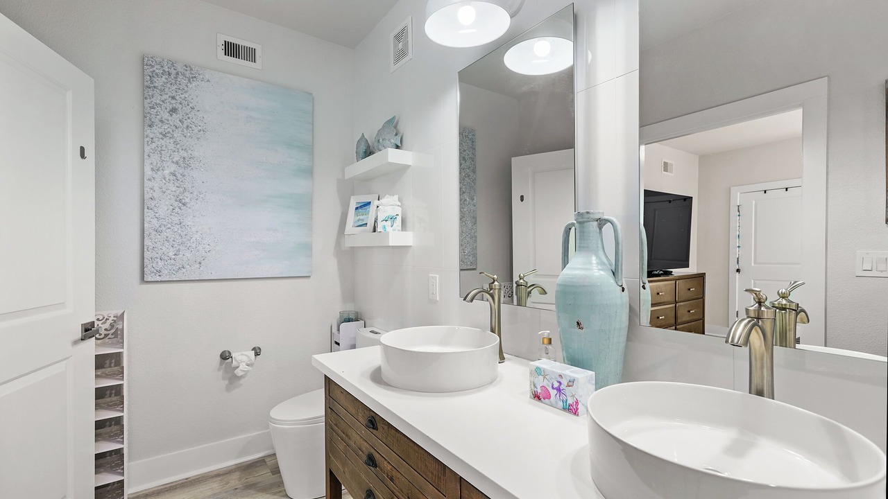 Photo of Bathroom in Red Fish Cove