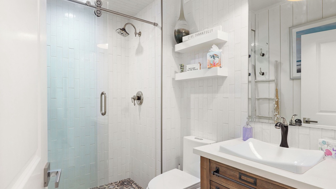 Photo of Bathroom in Red Fish Cove