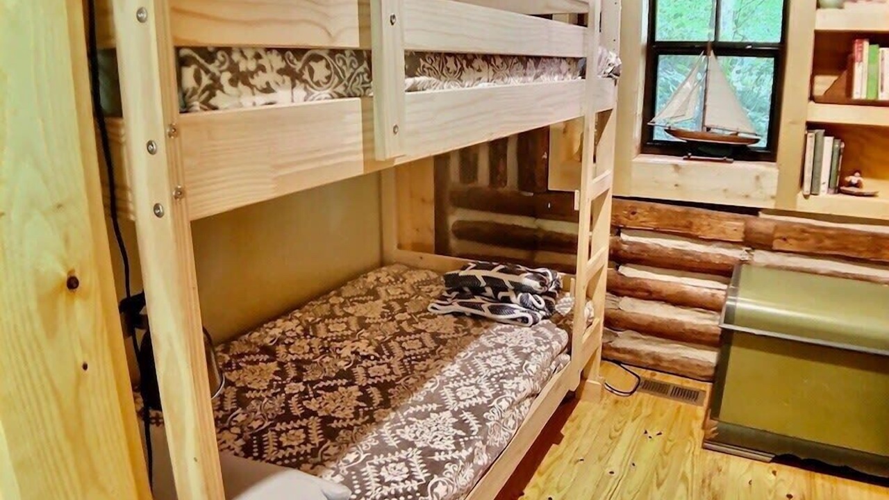 Photo of Bedroom in Eureka Springs