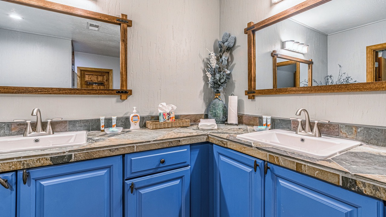Photo of Bathroom in Ruidoso
