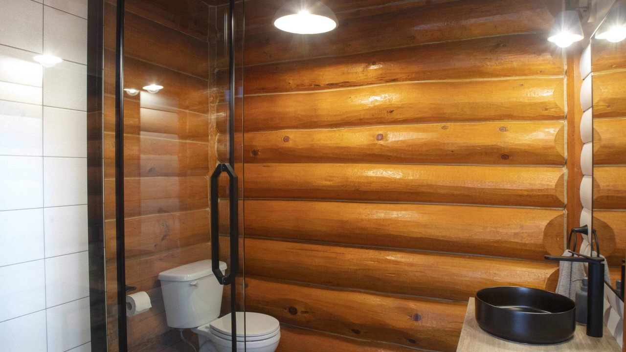 Photo of Bathroom in Lambton