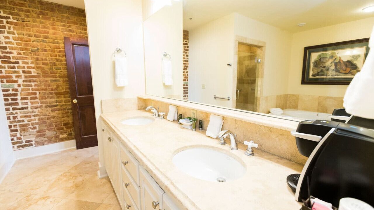 Photo of Bathroom in Natchez