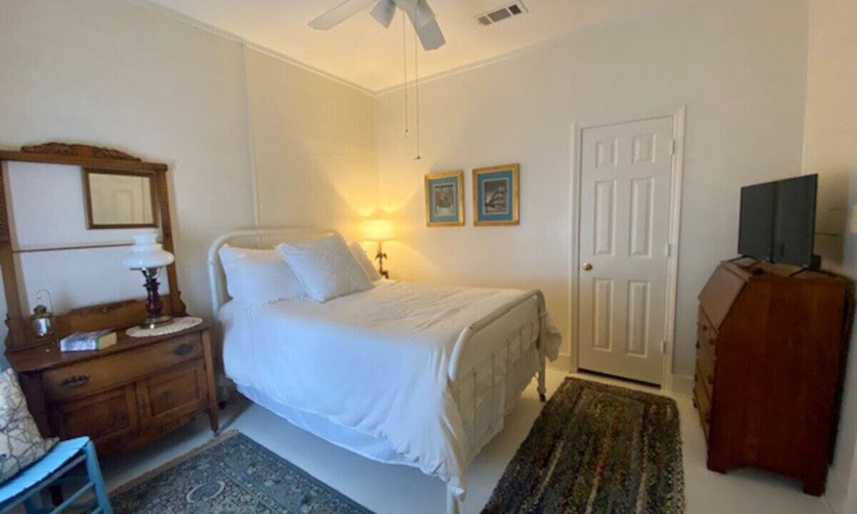 Photo of Bedroom in Natchez