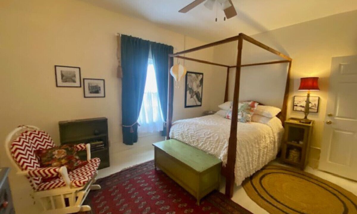 Photo of Bedroom in Natchez