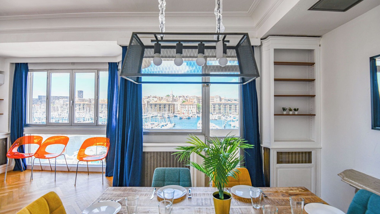 Photo of Others in Opera