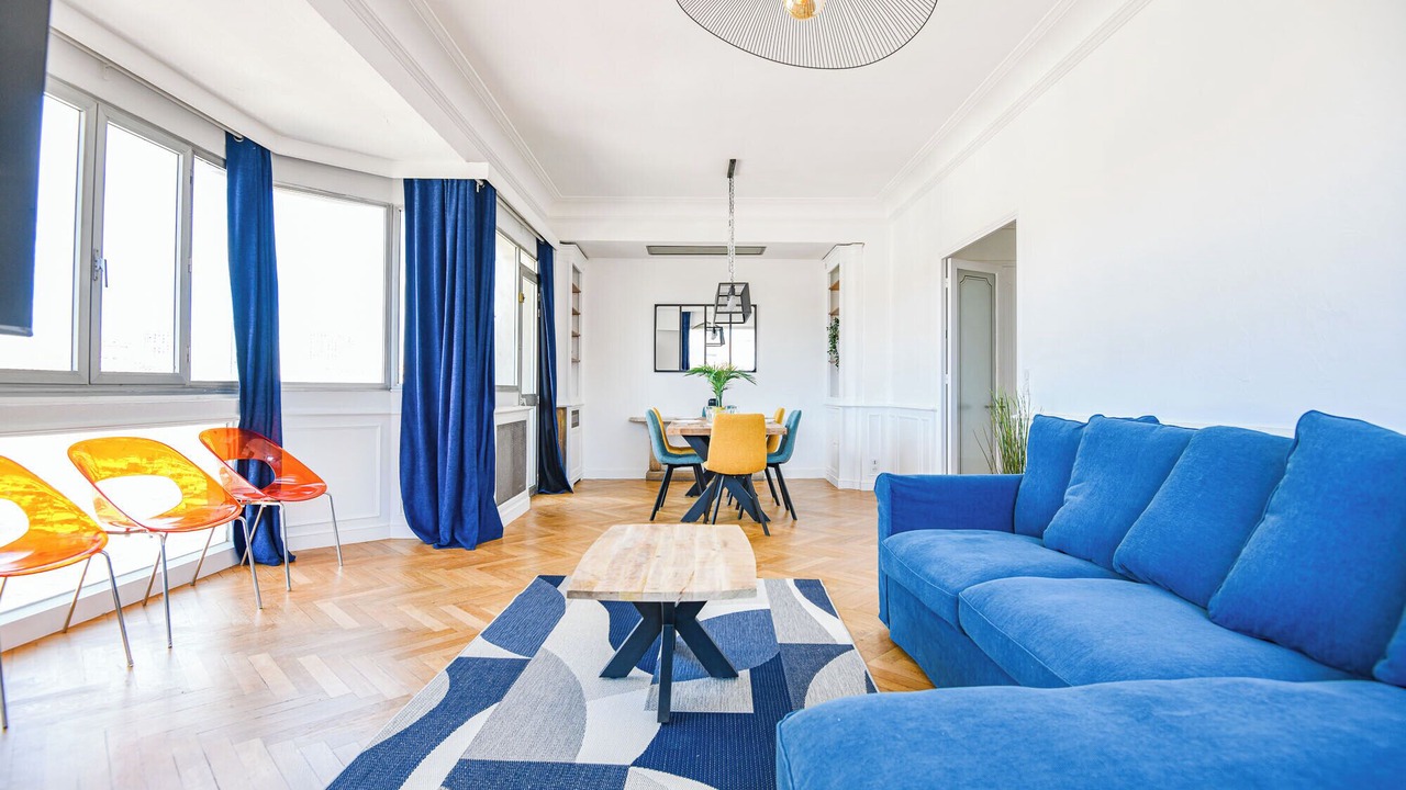 Photo of Livingroom in Opera